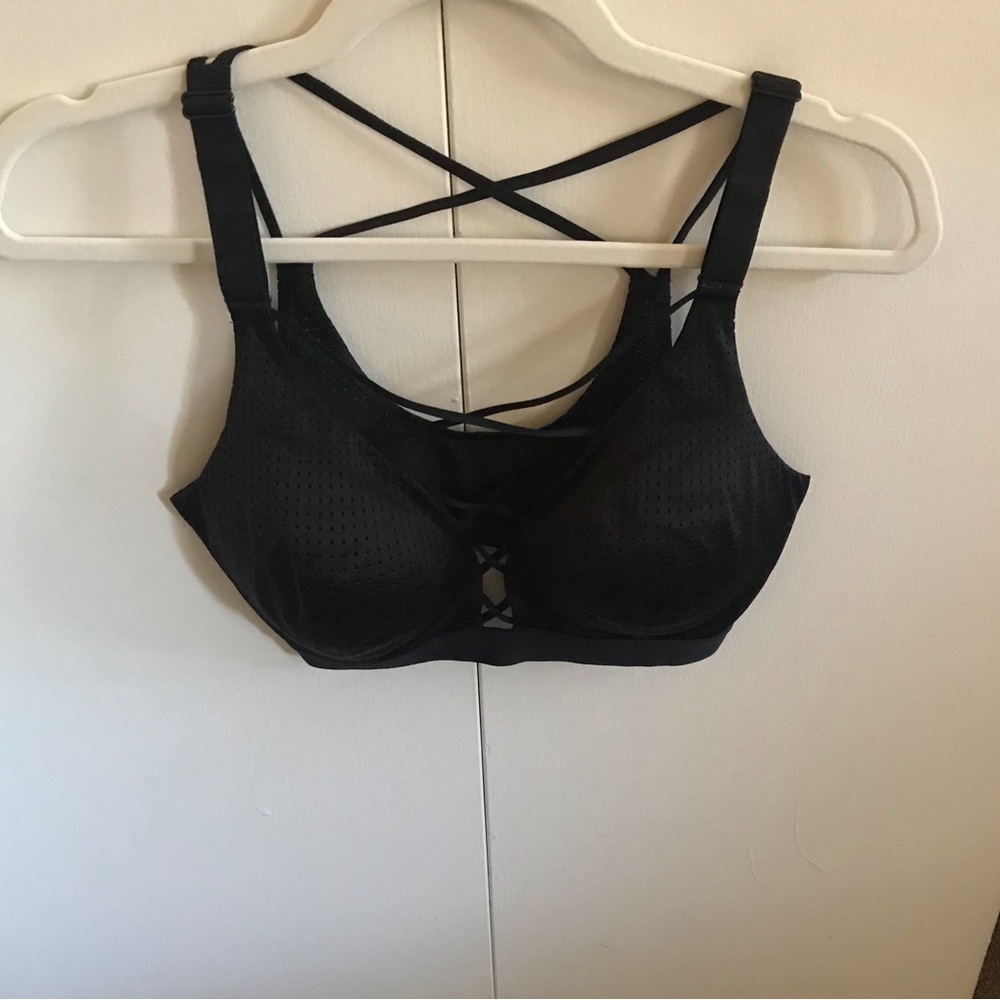 Victoria secret sports bra 34C